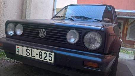 Vintage VW Golf Front View wallpaper