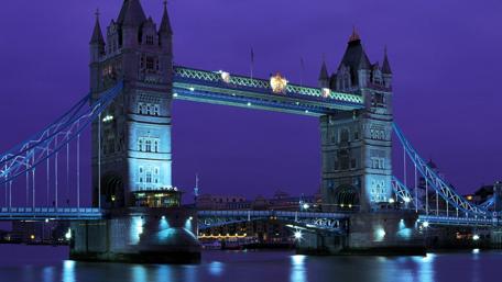Tower Bridge Illuminated at Night wallpaper