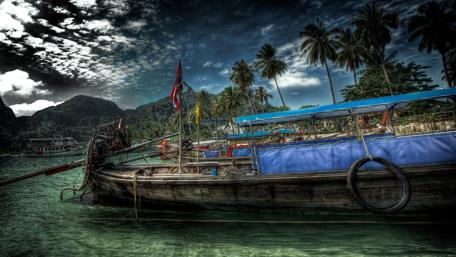 Serenity on the Waterfront wallpaper