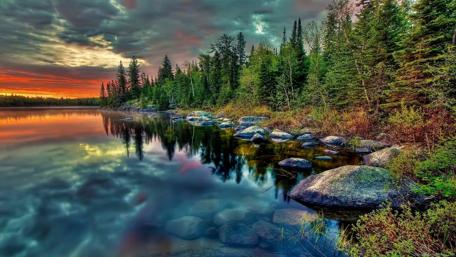 Sunset Reflections on a Serene River wallpaper