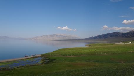 Tranquil Morning by the Lake wallpaper
