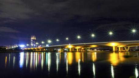 Stunning Night Cityscape Over the River wallpaper