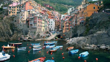 Monterosso al Mare, Cinque Terre, Italy wallpaper