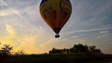 Hot Air Balloon Adventure at Sunset wallpaper