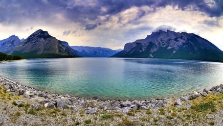Turquoise Tranquility at Peyto Lake wallpaper