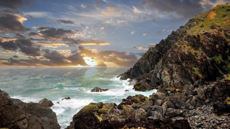 Tranquil Coastal Sunset Scene wallpaper