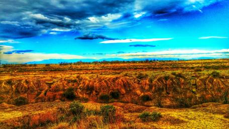 Majestic Prairie Under Vast Sky wallpaper