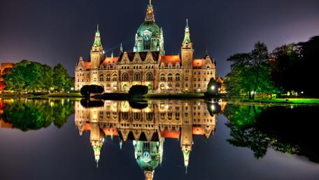 Majestic Night View over City Lake wallpaper