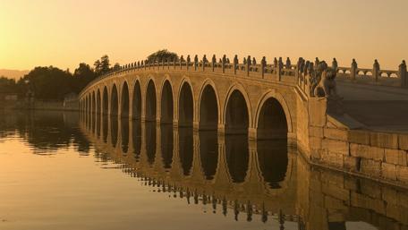 Golden Serenity Over the Bridge wallpaper