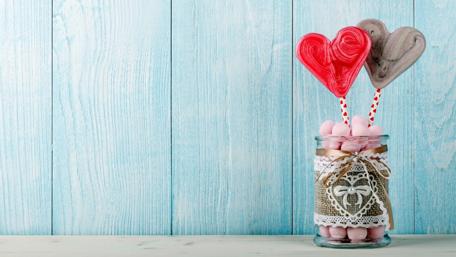 Sweet Romance in a Jar wallpaper
