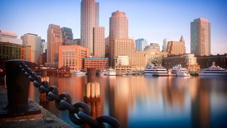 Stunning Urban Skyline at Sunset wallpaper