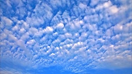 Vast Blue Sky with Billowing Clouds wallpaper