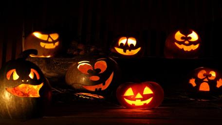 Spooktacular Halloween Pumpkin Delight wallpaper