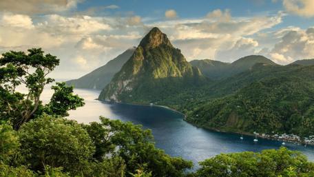 Majestic Mountain by the Sea wallpaper