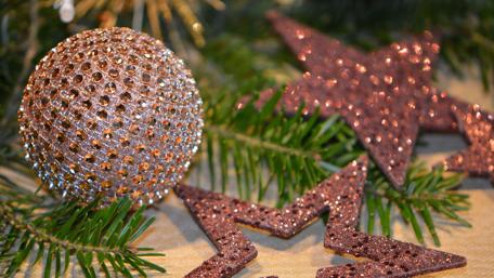 Sparkling Christmas Elegance for Celebrations wallpaper