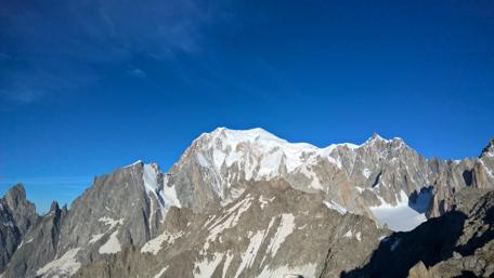 Majestic Monte Bianco Under Clear Skies wallpaper
