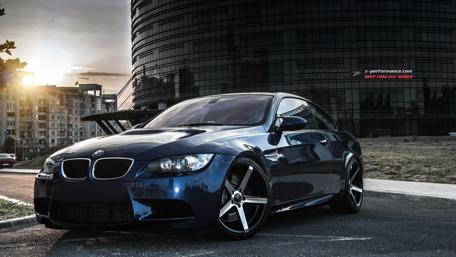 Sleek BMW M3 in Stunning Urban Setting wallpaper