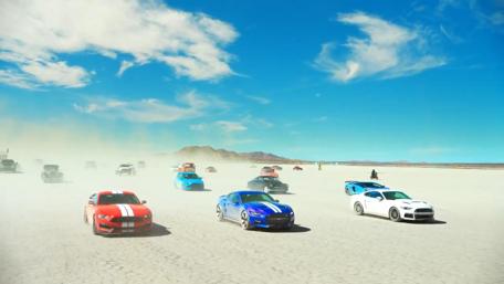 Dynamic Race Through the Desert Sands wallpaper