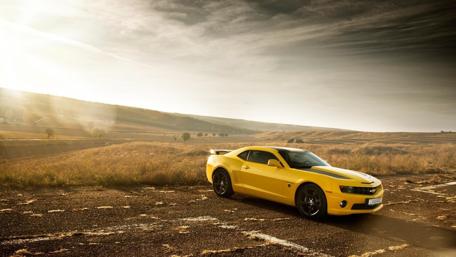 Golden Horizon Chevrolet Camaro 4K Wallpaper wallpaper