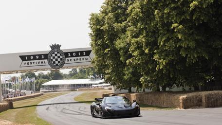 Dynamic McLaren P1 at Goodwood Festival of Speed wallpaper