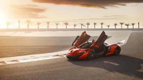Superb McLaren P1 in Stunning Scenery wallpaper