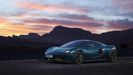 Dream Ride at Dusk: McLaren 570GT on Asphalt 4K wallpaper