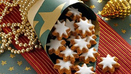 Festive Holiday Cookies and Treats wallpaper
