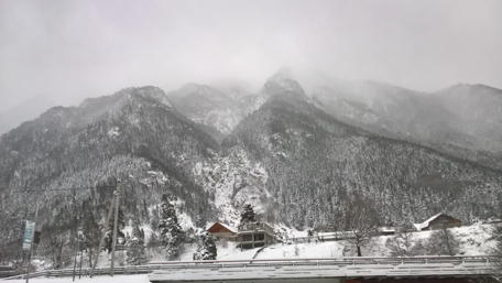 Majestic Snowy Mountains in Russia wallpaper