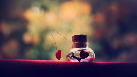 Key to Love in a Glass Bottle wallpaper