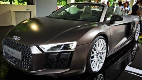 Sleek Audi R8 V10 Convertible Design Showcase wallpaper