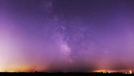 Stunning Milky Way Over Horizon wallpaper