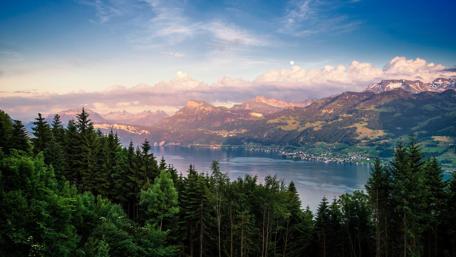 Serene Mountain Lake at Dusk wallpaper