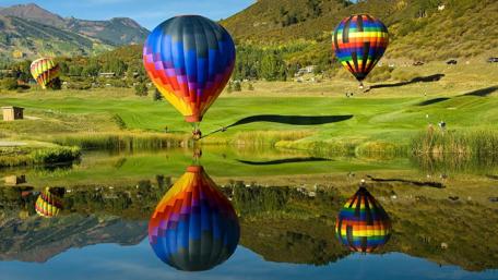 Colorful Hot Air Balloon Reflection wallpaper