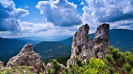 Majestic Mountain Landscape with Dramatic Sky wallpaper