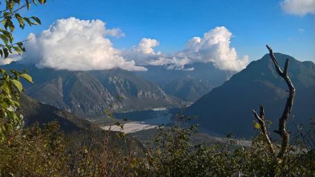 Majestic Italian Mountain Landscape with Clouds wallpaper