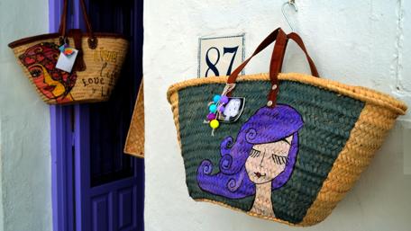 Charming Handbags of Frigiliana Shop wallpaper