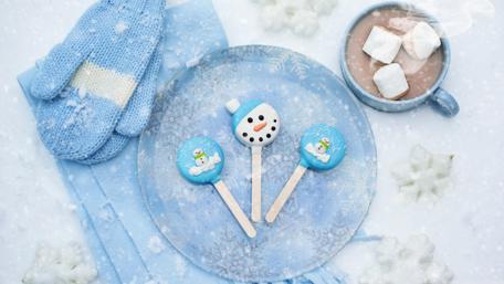 Winter Treats Delight in Snowy Splendor wallpaper