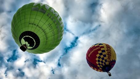 Up in the Sky with Hot Air Balloons wallpaper