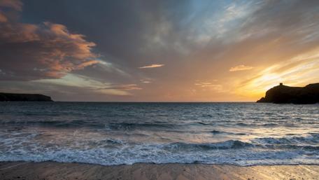 Tranquil Sunset at the Seashore wallpaper