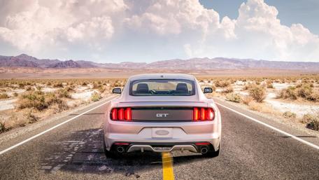 Dream Car on an Open Desert Road wallpaper