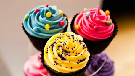 Colorful Cupcakes for Sweet Moments wallpaper