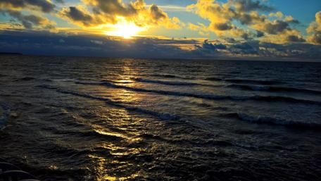 Serene Sunset Over the Baltic Sea Beauty wallpaper