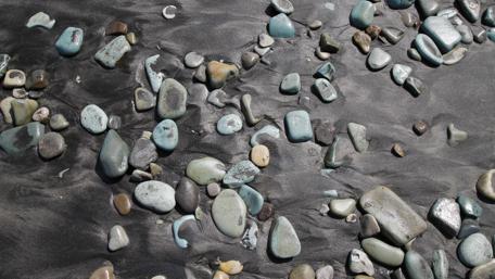 Serene Beach Stones in 4K Quality wallpaper