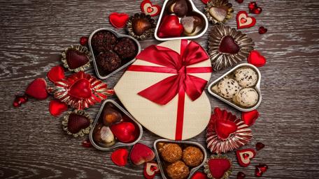 Sweetheart's Delight for Valentine's Day Treats wallpaper