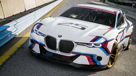 BMW Racer in the Rainy Streets 4K wallpaper