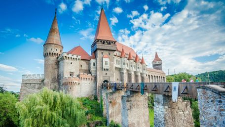 Corvin Castle wallpaper