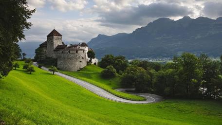 Majestic Castle in Serene Nature wallpaper