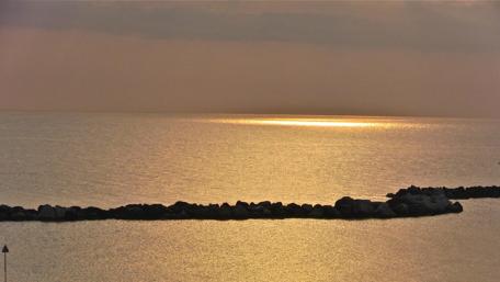 Tranquil Sunrise Over Adriatic Sea wallpaper