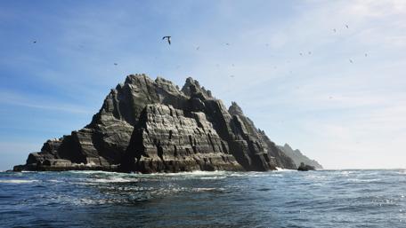 Island of Dreams Soaring Above the Sea wallpaper