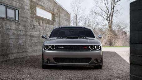 Sleek and Powerful Muscle Car Wallpaper wallpaper